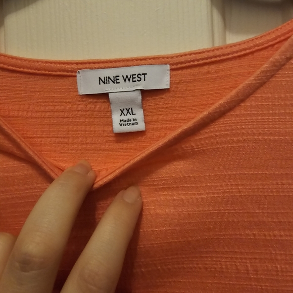 NWT Nine West Coral Flutter Sleeve Top - XXL - Picture 2 of 7